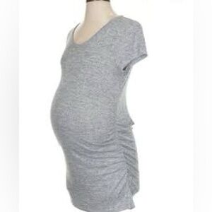 Market & Spruce Heathered Gray Short Sleeve Maternity Top